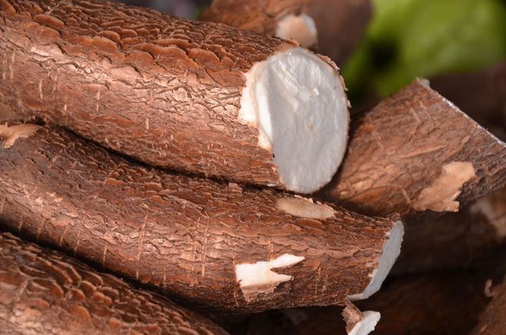 Farm Fresh Organic Premium Fresh Fresh Cassava - Small (250g)