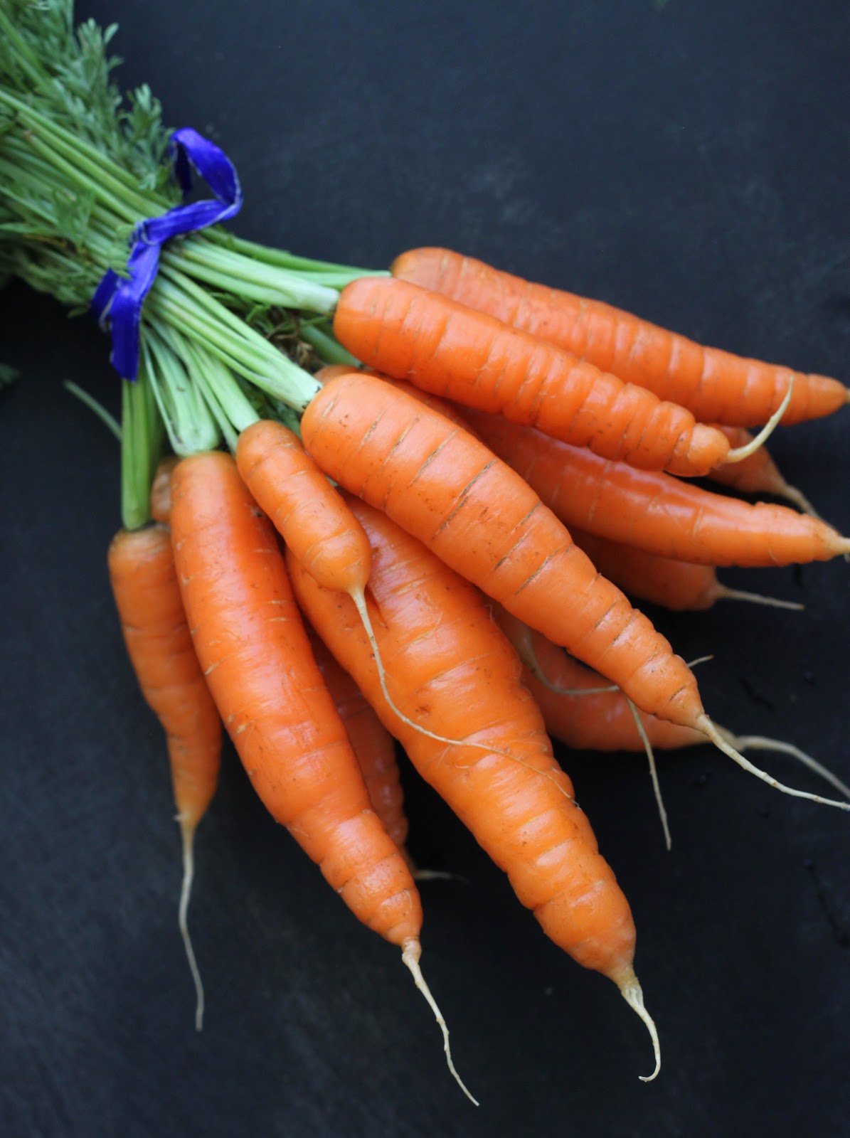 Premium Produce Grade A Organic Fresh Carrots - Medium (500g)
