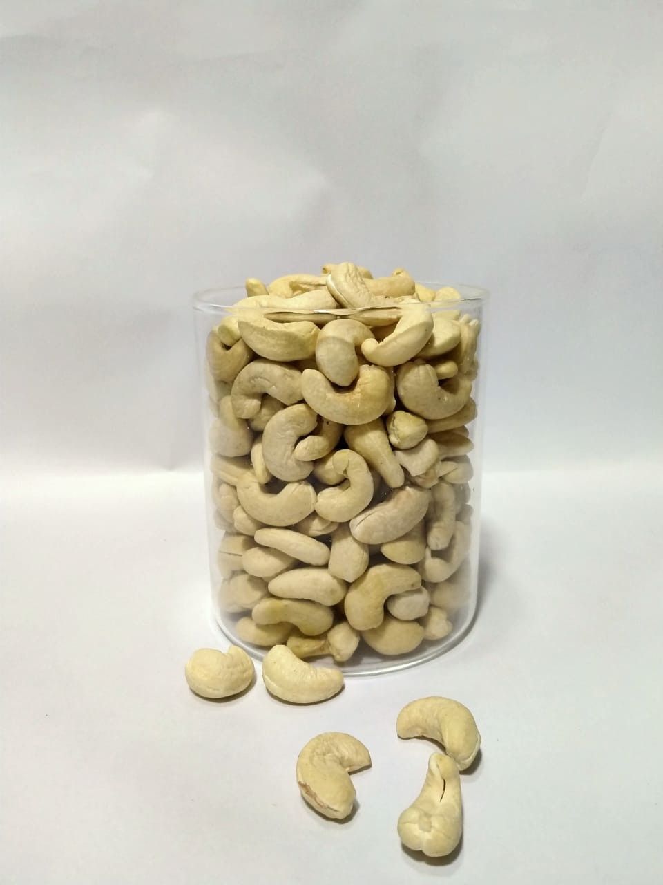 Harvest Direct Grade A Organic Raw Cashew Nuts - Medium (500g)
