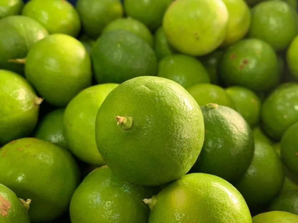 Farm Fresh Organic Premium Premium Fresh Lemons - Extra Large (2kg)