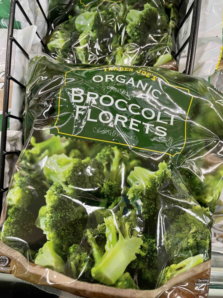 Organic Valley Grade A Fresh Fresh Broccoli - Extra Large (2kg)